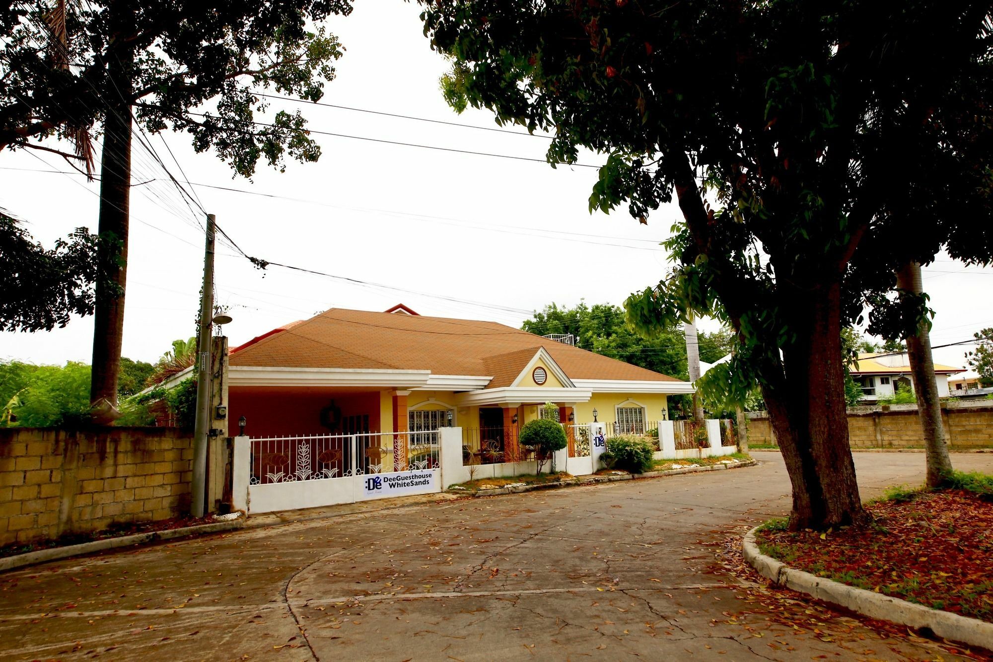 Dee Guesthouse White Sands Lapu-Lapu City Kültér fotó
